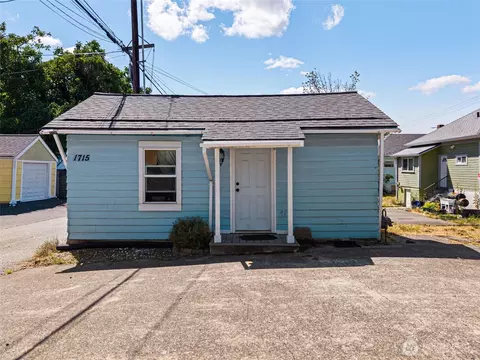 1713 Burwell St, Bremerton, WA 98337