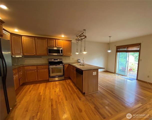 31672 Military Rd S, Auburn, WA 98001