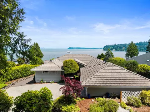 234 Montgomery Ln, Port Ludlow, WA 98365