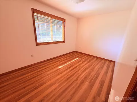 Bedroom - 41 Livengood Ln, Sequim, WA 98382 photo 4 of 4