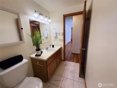 Bath - 41 Livengood Ln, Sequim, WA 98382 photo 3 of 4