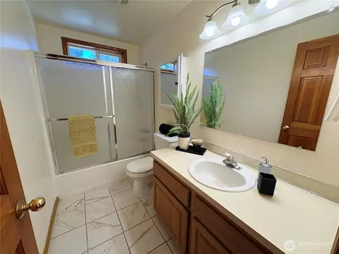 Bath - 41 Livengood Ln, Sequim, WA 98382 photo 4 of 4