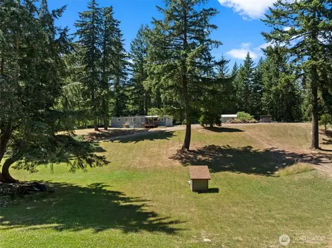 1649 SW Wildwood Rd, Port Orchard, WA 98367