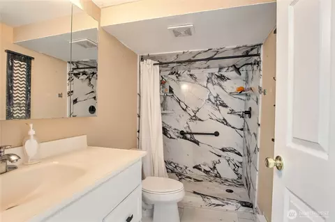 Bath - 201 E Beech St, Everett, WA 98203 photo 3 of 3