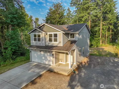2111 Chesney Rd E, Tacoma, WA 98445