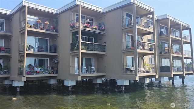 65 Kirkland Ave #102, Kirkland, WA 98033