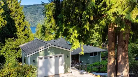 44 Windward, Bellingham, WA 98229
