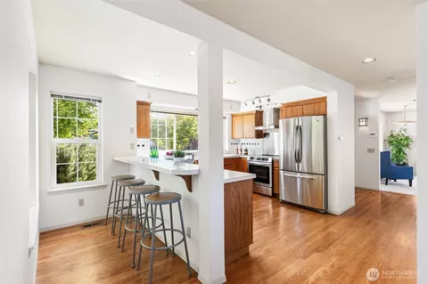 Kitchen - 911 Brookmere St, Edmonds, WA 98020 photo 1 of 4
