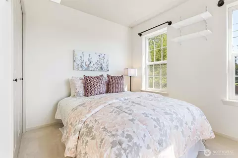 Bedroom - 911 Brookmere St, Edmonds, WA 98020 photo 4 of 5