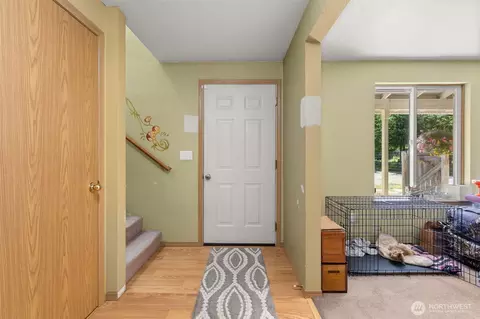 Entry Way - 150 126 Allen Rd, Onalaska, WA 98570 photo 1 of 1