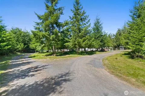 Exterior - 150 126 Allen Rd, Onalaska, WA 98570 photo 3 of 12
