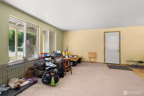 Living - 150 126 Allen Rd, Onalaska, WA 98570 photo 2 of 4