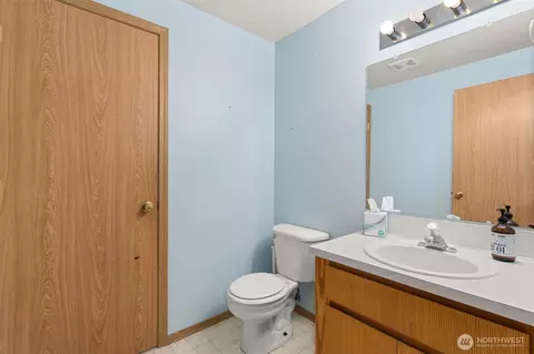 Bath - 150 126 Allen Rd, Onalaska, WA 98570 photo 1 of 3