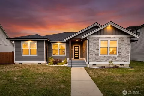 1725 Aaron Dr, Lynden, WA 98264