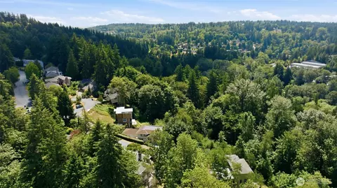 View/Area - 17419 102nd Ave NE, Bothell, WA 98011 photo 2 of 6