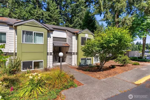 31500 33rd Pl SW #U-206, Federal Way, WA 98023