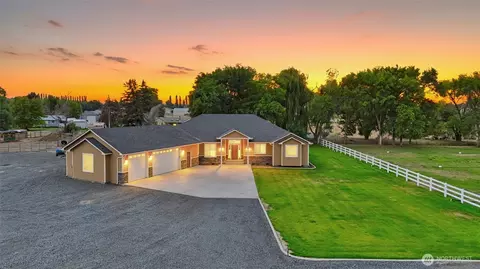 10875 Road 56 NE, Moses Lake, WA 98837