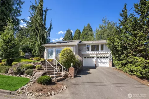 Exterior - 10710 NE 190th St, Bothell, WA 98011 photo 2 of 11
