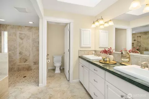 Bath - 10710 NE 190th St, Bothell, WA 98011 photo 1 of 4