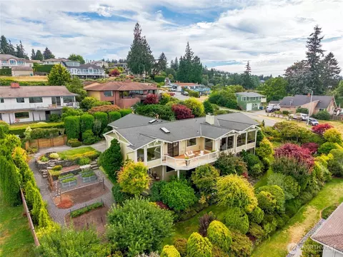 View/Area - 5017 33rd Ave W, Everett, WA 98203 photo 3 of 3