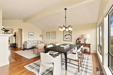 Dining - 5017 33rd Ave W, Everett, WA 98203 photo 2 of 5