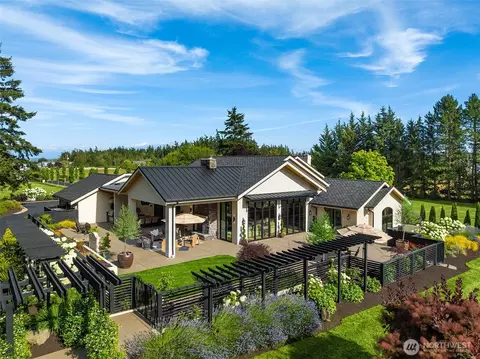 943 N Good Road Rd, Camano Island, WA 98282