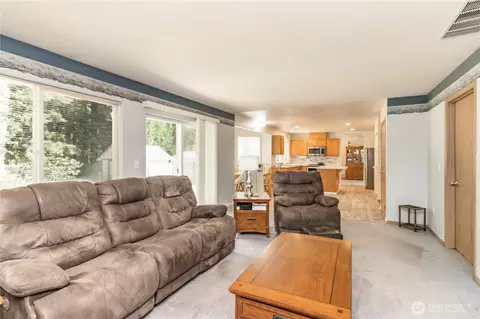 Living - 19405 88th Ave E, Spanaway, WA 98387 photo 7 of 7