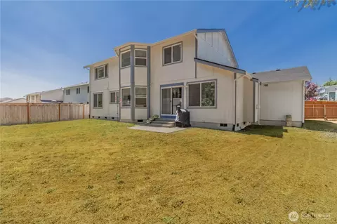 Exterior - 19405 88th Ave E, Spanaway, WA 98387 photo 3 of 4