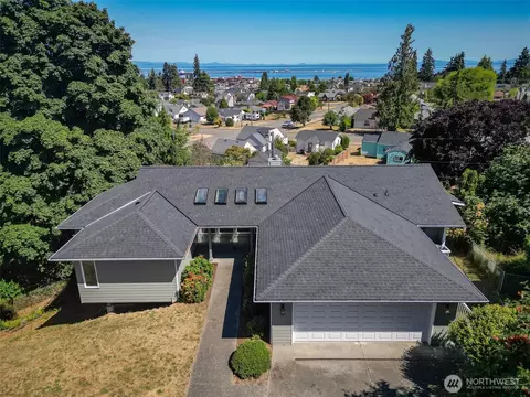 1311 E 5th St, Port Angeles, WA 98362