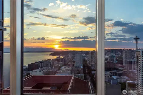 2033 2nd Ave #2104, Seattle, WA 98121