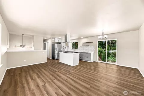 Living - 20109 69th Ave E, Spanaway, WA 98387 photo 1 of 2