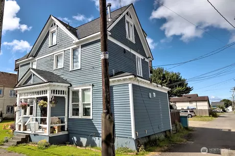 109 N Washington St, Aberdeen, WA 98520