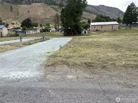 109 Sage St, Brewster, WA 98812