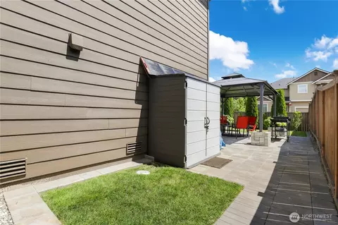 Exterior - 1010 Van Ogle Ln NW, Orting, WA 98360 photo 6 of 9