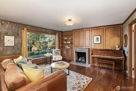 Living - 2109 38th Ave E, Seattle, WA 98112 photo 4 of 5