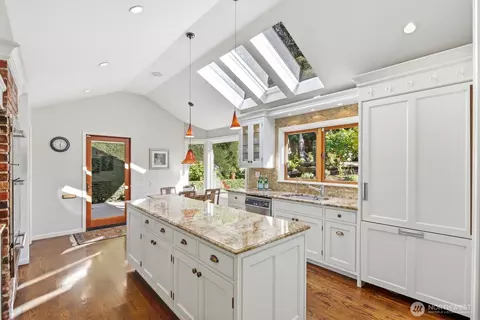 Kitchen - 2109 38th Ave E, Seattle, WA 98112 photo 2 of 4