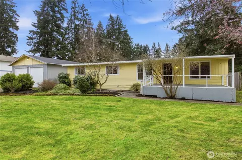 8214 191st St E #2, Puyallup, WA 98375