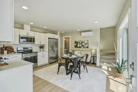 1711 12th St #B, Everett, WA 98201 photo 4