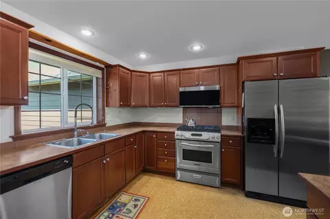 Kitchen - 119 Summit Loop, Mccleary, WA 98557 photo 1 of 1