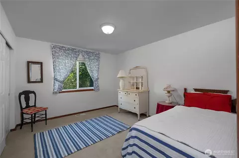 Bedroom - 119 Summit Loop, Mccleary, WA 98557 photo 4 of 4
