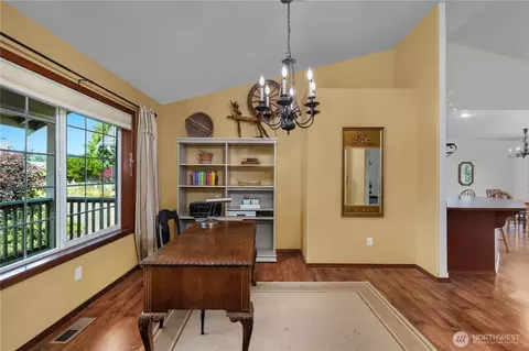 Entry Way - 119 Summit Loop, Mccleary, WA 98557 photo 1 of 2