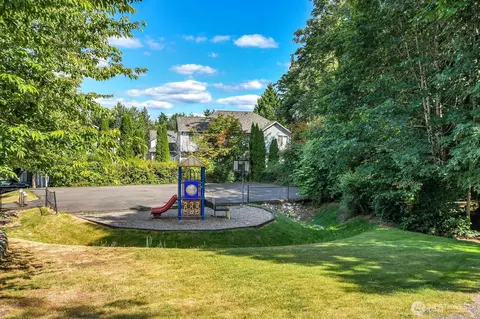 Exterior - 2924 101st Pl SE, Everett, WA 98208 photo 5 of 5