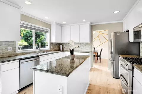 Kitchen - 2924 101st Pl SE, Everett, WA 98208 photo 3 of 3