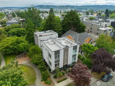 1707 NW 63rd St #A, Seattle, WA 98107