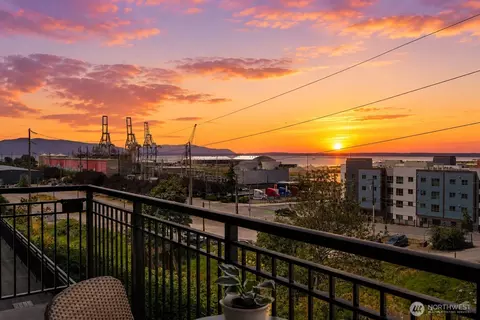 1015 Railroad Ave #210, Bellingham, WA 98225