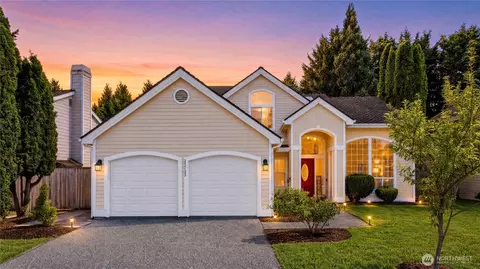 25723 SE 40th St, Issaquah, WA 98029