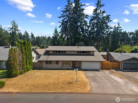 9824 Onyx Dr SW, Lakewood, WA 98498
