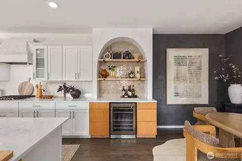 Kitchen - 19414 9th Ave SE, Bothell, WA 98012 photo 3 of 6