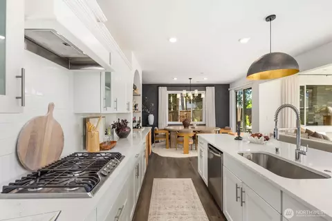 Kitchen - 19414 9th Ave SE, Bothell, WA 98012 photo 4 of 6