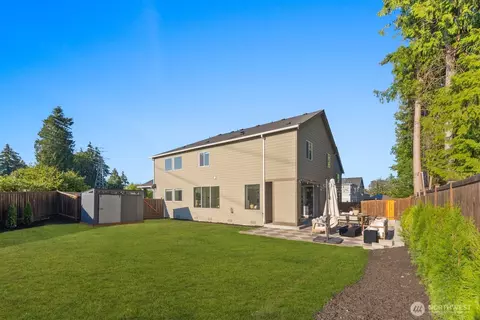 Exterior - 19414 9th Ave SE, Bothell, WA 98012 photo 6 of 10
